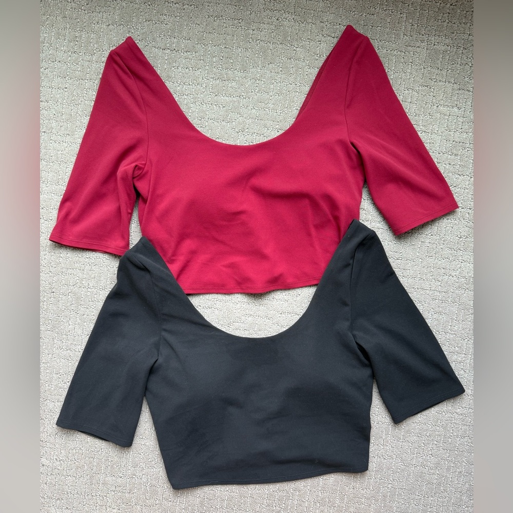 Athleta Lot of 2 Exhilarate Crop A-C Short Sleeve Crop Top Shirt - Small